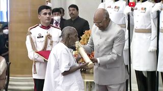 125-YEAR-OLD YOGA GURU SWAMI SIVANANDA RECEIVES THE PADMA SHRI AWARD ???????????????? | 3AM SPORTS