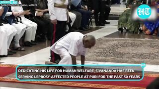 Standing ovation for Swami Sivananda as President Kovind awards him Padma Shri for Yoga