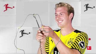 Leon Goretzka vs. Julian Brandt - Buzz Wire Challenge