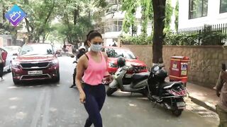 Rakul Preet Singh Latest Visuals | Rakul Preet Singh Spotted At Anshuka Yoga Classes In Bandra | FL