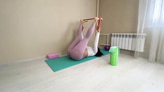 Flexibility exercises - Stretching with Band