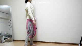 Chest / Shoulders Stretching with a Wall | Japanese Yoga by Reiko【壁を使った胸・肩ストレッチ～デスクワーク疲れに】