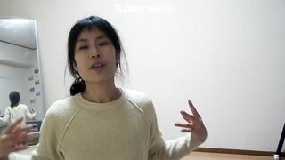 Chest / Shoulders Stretching with a Wall | Japanese Yoga by Reiko【壁を使った胸・肩ストレッチ～デスクワーク疲れに】