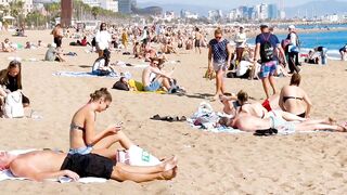 Barcelona beach walk /beach Sant Miquel