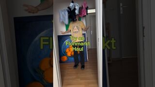 Mode-Flohmarkt Try On Haul: Mein Flohmarkt Fav ist die blaue Decke, die sich Kleid nennt ????????