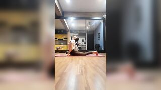 #shorts#youtube shorts#full body stretching#Lizard pose#pegion pose# yoga#abhiniram#aaj se rog mukta