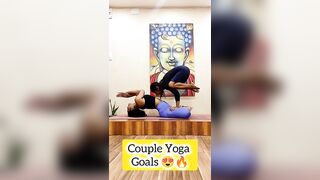 OUTSTANDING ACROBATIC YOGA BY INDIAN COUPLE????||#yoga #shorts #sanak #trending