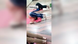 Halasana yoga #streching #viral #trending #youtubeshorts #halasana #ytshorts
