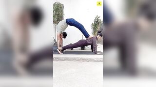 Try this yoga pose #yoga #yogachallenges #ytshorts #acroyoga #shortsviral #sundayfunday #weightloss