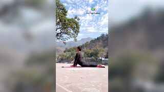 Yoga Asana Sequence | Ganga Ghat Rishikesh | Yoga with Urmi Pandya