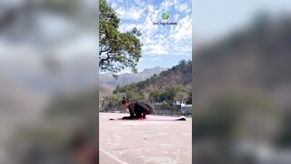 Yoga Asana Sequence | Ganga Ghat Rishikesh | Yoga with Urmi Pandya