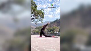 Yoga Asana Sequence | Ganga Ghat Rishikesh | Yoga with Urmi Pandya