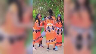 Amazing Afro Twerk dance #trending#viral#vibes#dancechallenge