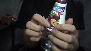 ASMR | Flexible hands continuously tap the glass bottle