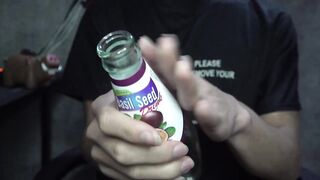 ASMR | Flexible hands continuously tap the glass bottle