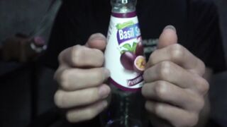 ASMR | Flexible hands continuously tap the glass bottle