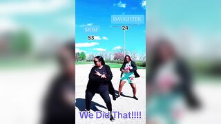 MOM & DAUGHTER TWERK@ PARK. #youtubeshorts #shorts #dance