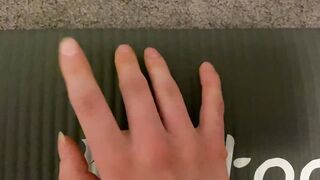 ASMR ~.~ 2 minute tapping on yoga mat ☁️ (no talking)