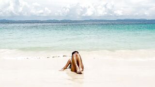 Beach Yoga Thailand