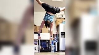 Straddle to One arm handstand on canes progress. ???? #calisthenics #gym #gymmotivation #yoga #fitness