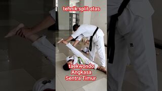 teknik split atas ‼️ taekwondo Angkasa Sentra Timur #shorts#taekwondo#split#stretching