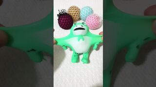 Omg ???????? Mr. frog's stretching???? #viral #funny #squishy #stretching #frog #ytshort #trend #fun #satisfy