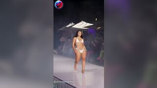 Sienna Mae Gomez - Hermosa modelo de bikinis | Bikini Model