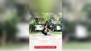 #YogaSeHiHoga ☮️ #yoga #yogapractice #yogaforbeginners #trending #shilpashetty