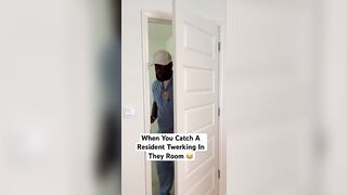 When You Catch A Resident Twerking In They Room ???? #onmystepdaddy #comedy #cnahumor #nursehumor