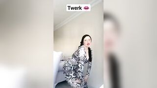 Türbanlı Twerk????