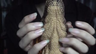 ASMR | Extremely flexible hand wriggling with a lighter and a dinosaur head