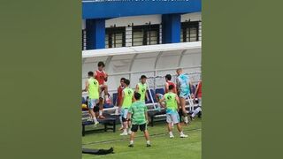 Canda tawa saat stretching para pemain PERSIB! #Shorts