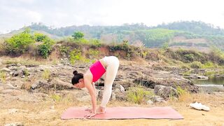 Yoga Class For Upper Body Strength, Exercise under the shade of bamboo trees