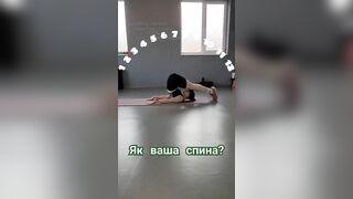 вирішила розслабитися і попрацювати над гнучкістю #healthyback #stretching #gym #coach #flexibility