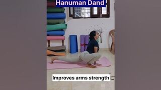 Hanuman Dand.......#risingyogastudio #yogawithbeenbhati #subscribe #viralvideos #yoga #fitness