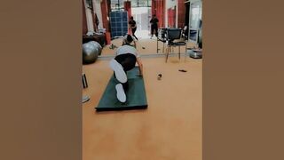 #flexible fitness club #gymmotivation #gymposefitness #shortvideo #viralvideo #trendingshorts .