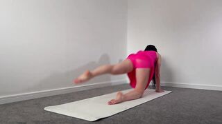 Relaxing Bikini Yoga and Deep Stretching Flow #flexibility no panties ???? part 5