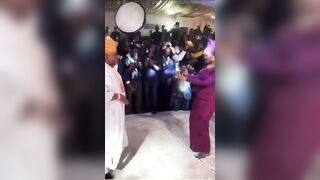 Chioma Almost Twerk for Davido Father while Dancing at the Wedding.