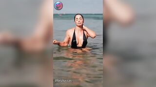 Bru Luccas - Le modèle parfait pour le bikini | Bikini Model