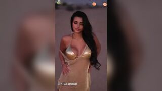 Sika Moon - Le mannequin parfait pour le bikini | Bikini Model