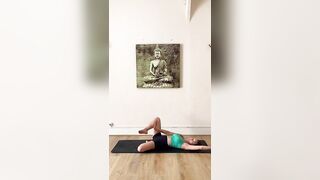 Psoas release #psoas #yoga #stretching #yogastretch #backstretch #emotionalrelease #vinyasa #shorts