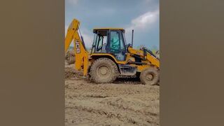 New Jcb bulldozer #shorts #short #shortvideo #trending #yoga #songs #youtubeshorts #yusufguru