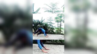 suriyanamaskar #yogasana #yoga #motivation #yogaposition #yogaposehar har har mahadev