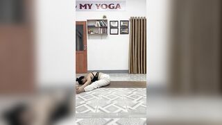 Lười đến mấy bạn cũng tập được ???????? #yoga #khoe #myyoga #khoetunhien #fitness