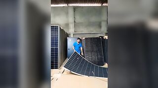 Flexible solar panel