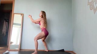 4K Body Art Suit: Elegant Yoga Stretching with Elli