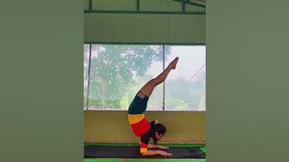 #yoga#youtubeshorts#motivation#fitness #shortsvideo#reelsvideo#instagram #video @yogavmandira3519