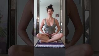 Gentle yoga #yogateacher #yogamusic #yoga #stretching #yogagirl #flexibility #tranquility #mobility