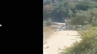 Shootout On Beach In Front Of Tourists In Acapulco @ playa Manzanillo