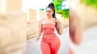 Curvy Model - Lattifa - Beautiful Outfits | Plus Size Model